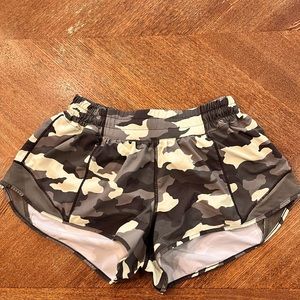 Lululemon Hotty Hot Shorts